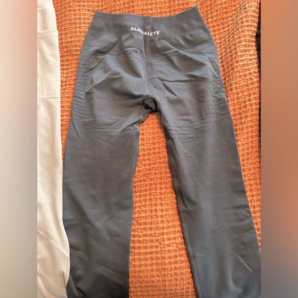 Alphalete ozone legging, colour carbon, size small - Picture 1 of 1